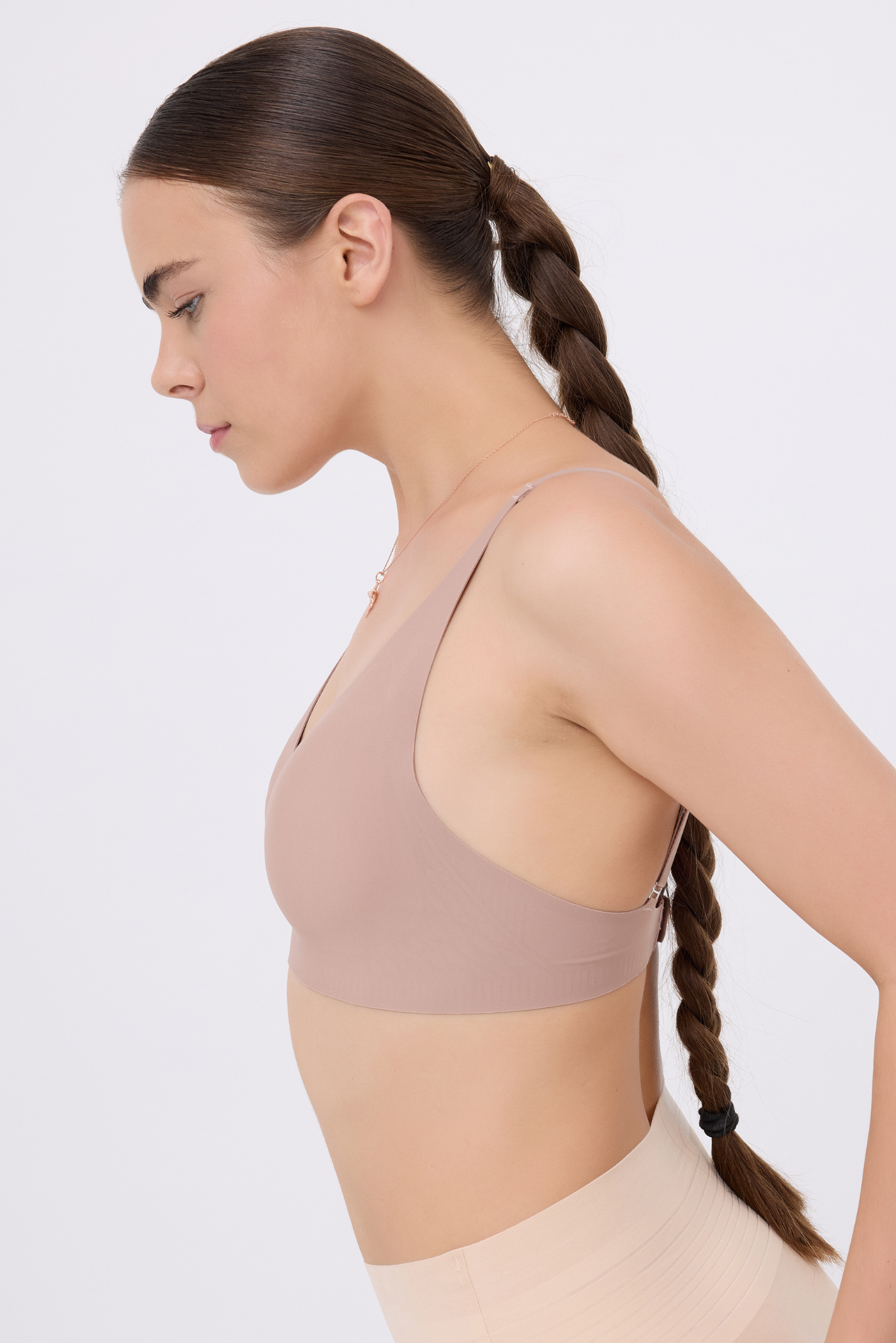 SILKFLOW V-SOFT™ Dikişsiz Balensiz V Yaka Bralet