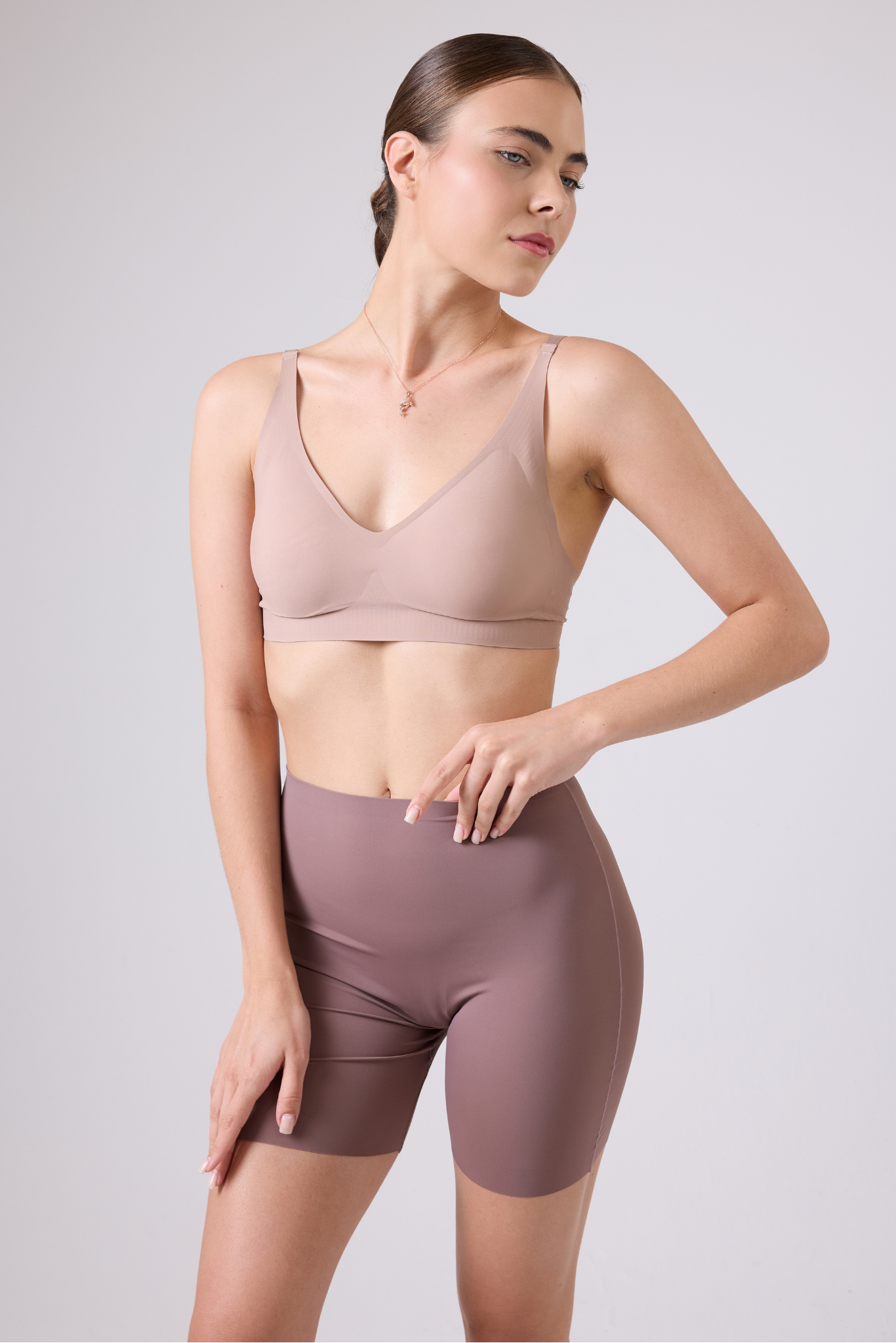 SILKFLOW BIKER SHAPEWEAR™ Dikişsiz Yüksek Bel Şekillendirici Şort