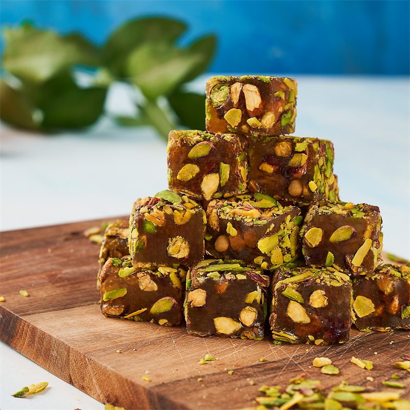 Fillet Pistachio Covered Pistachio Turkish Delight with Honey 500g