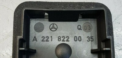 Mercedes C216 CL Bagaj Aydınlatma Kapağı - A2218220035