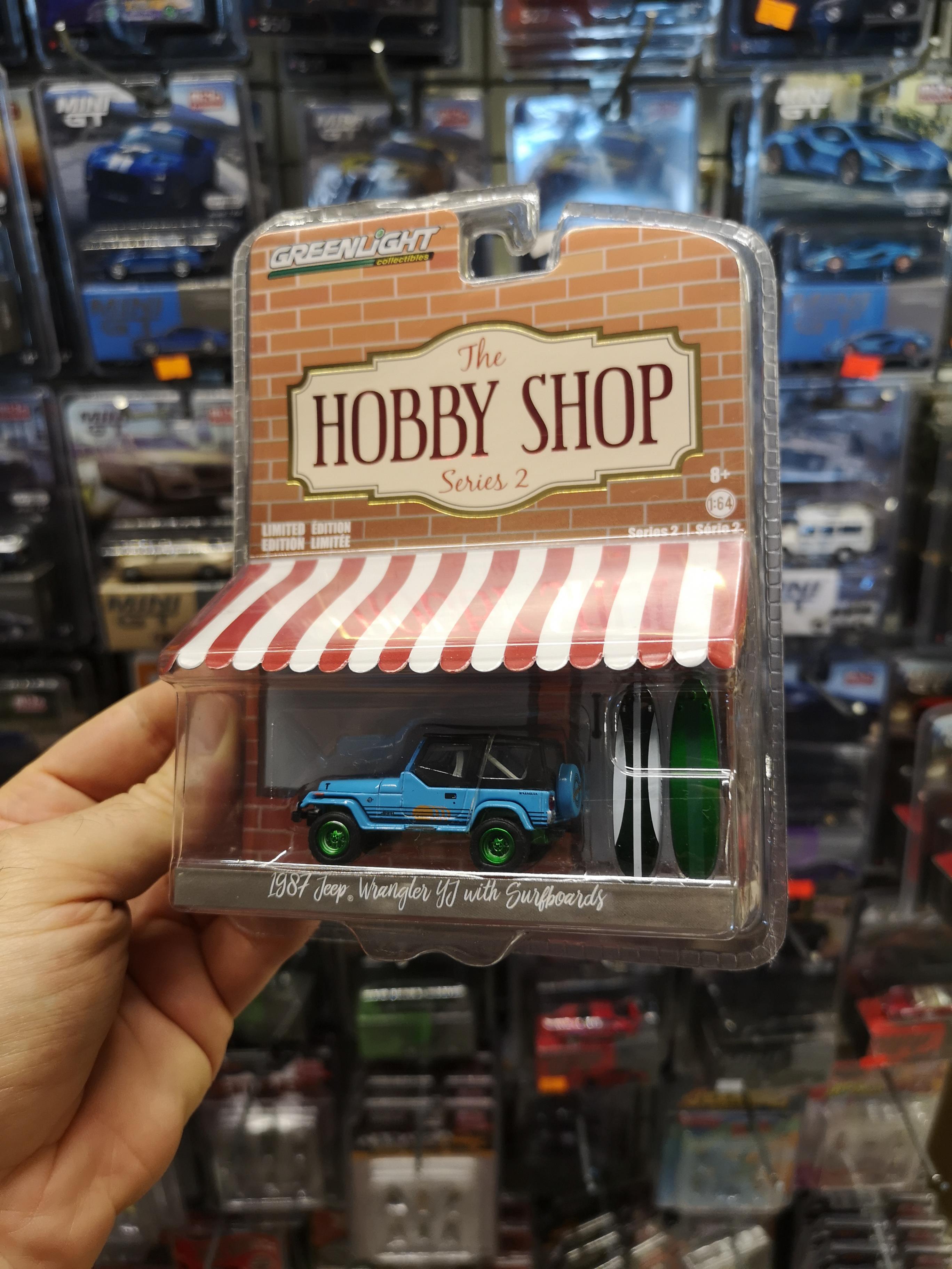 Greenlight 1:64 1987 Jeep Wrangler with Surfboards Chase