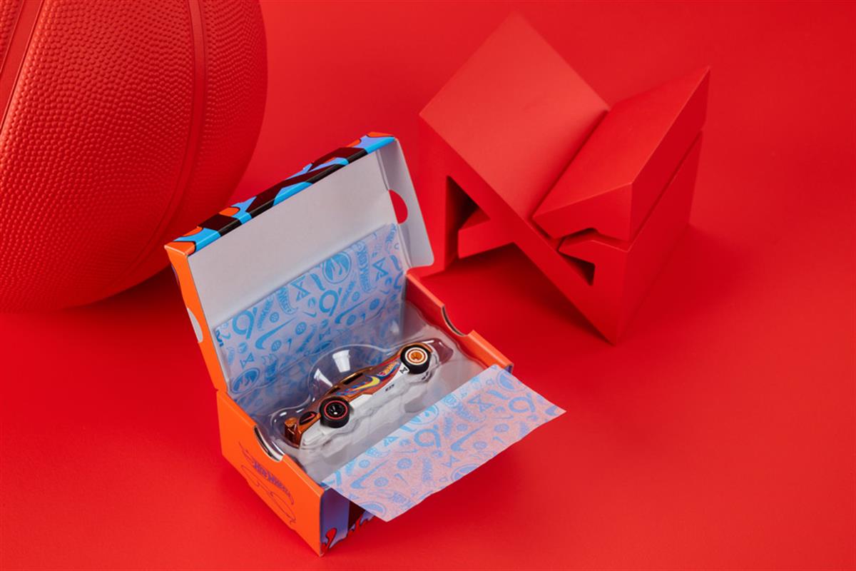 Hot Wheels RLC Mattel Creations Paul George X Nike X Hot Wheels: Circle Tracker
