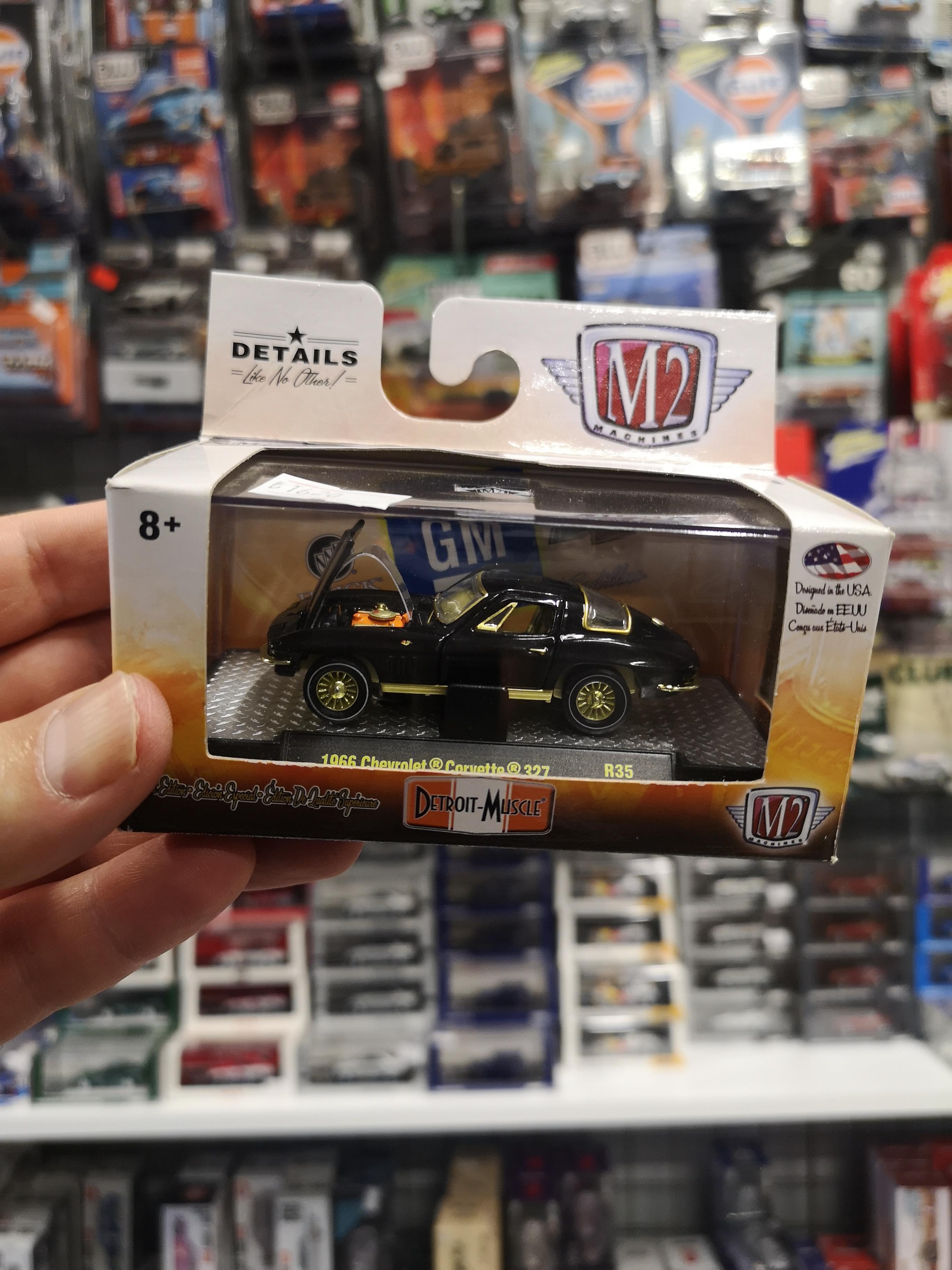 M2 Machines 1966 Chevrolet Corvette 327 Black Limited 750 Pieces