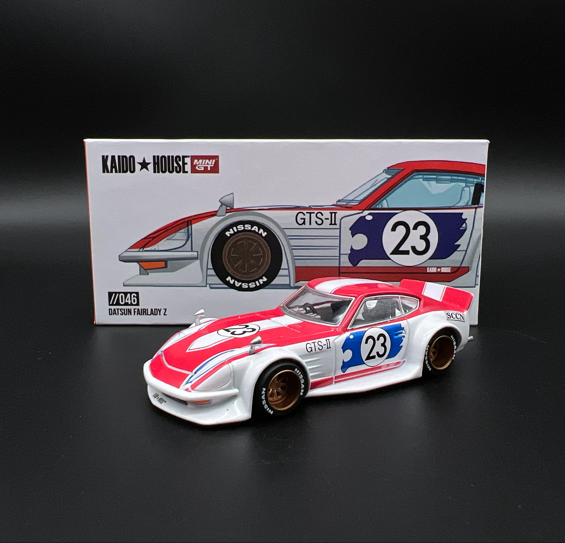 Mini GT Fairlady Z Kaido GT Omori Works