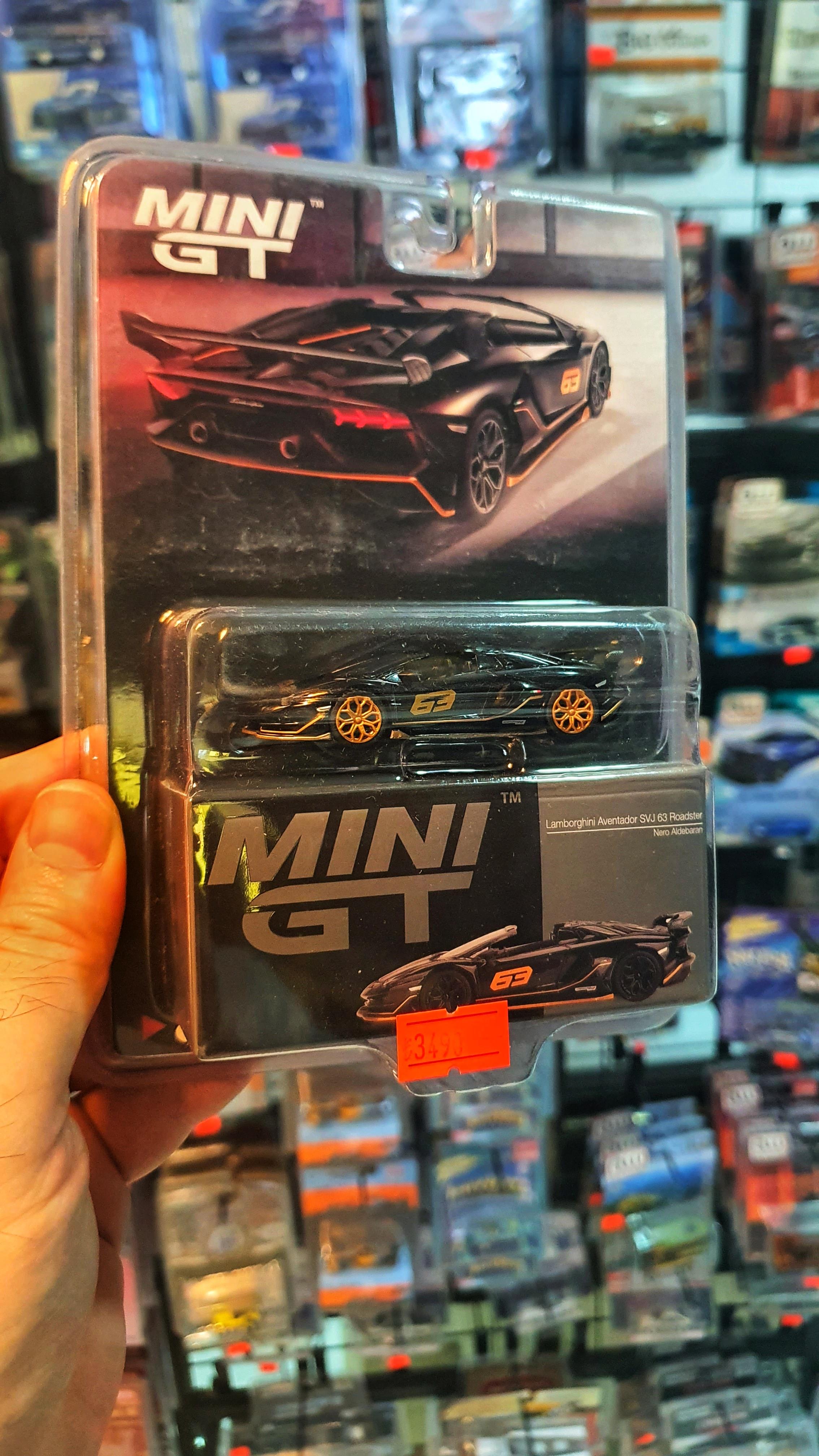 Mini GT Lamborghini Aventador SVJ 63 Roadster Nero Aldebaran CHASE