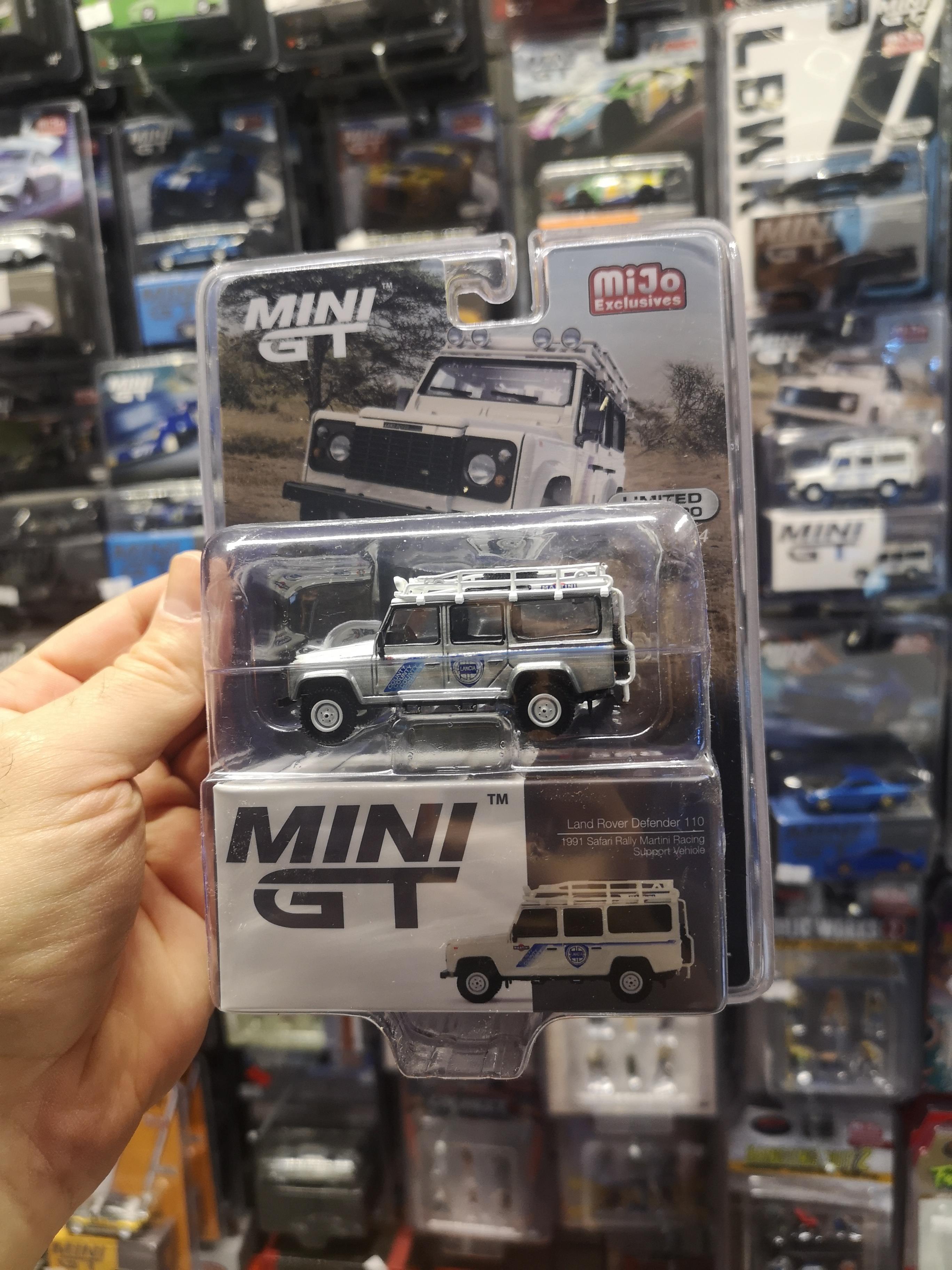 Mini GT Mijo Land Rover Defender 110 1991 Safari Rally Martini Racing Support Vehicle Lhd CHASE