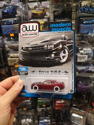 Auto World Mijo 2010 Chevy Camaro Hurst Edition Chase