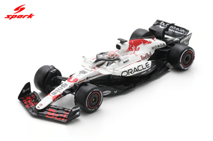 Spark Formula 1 Red Bull Racing RB21 No.1 Winner Japanese GP 2025 Max Verstappen