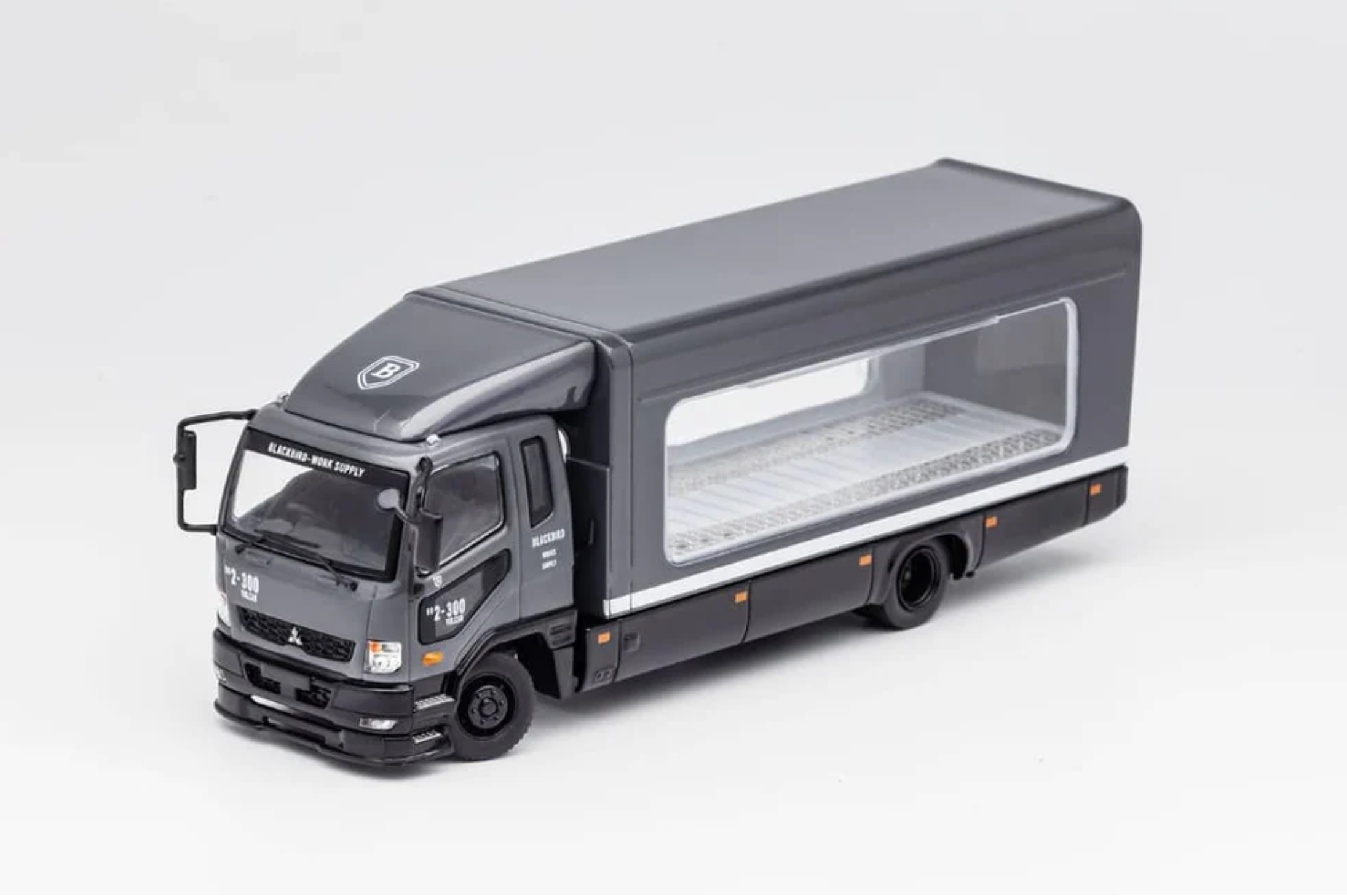 GCD Mitsubishi Fuso Fighter BlackBird 1024 2017