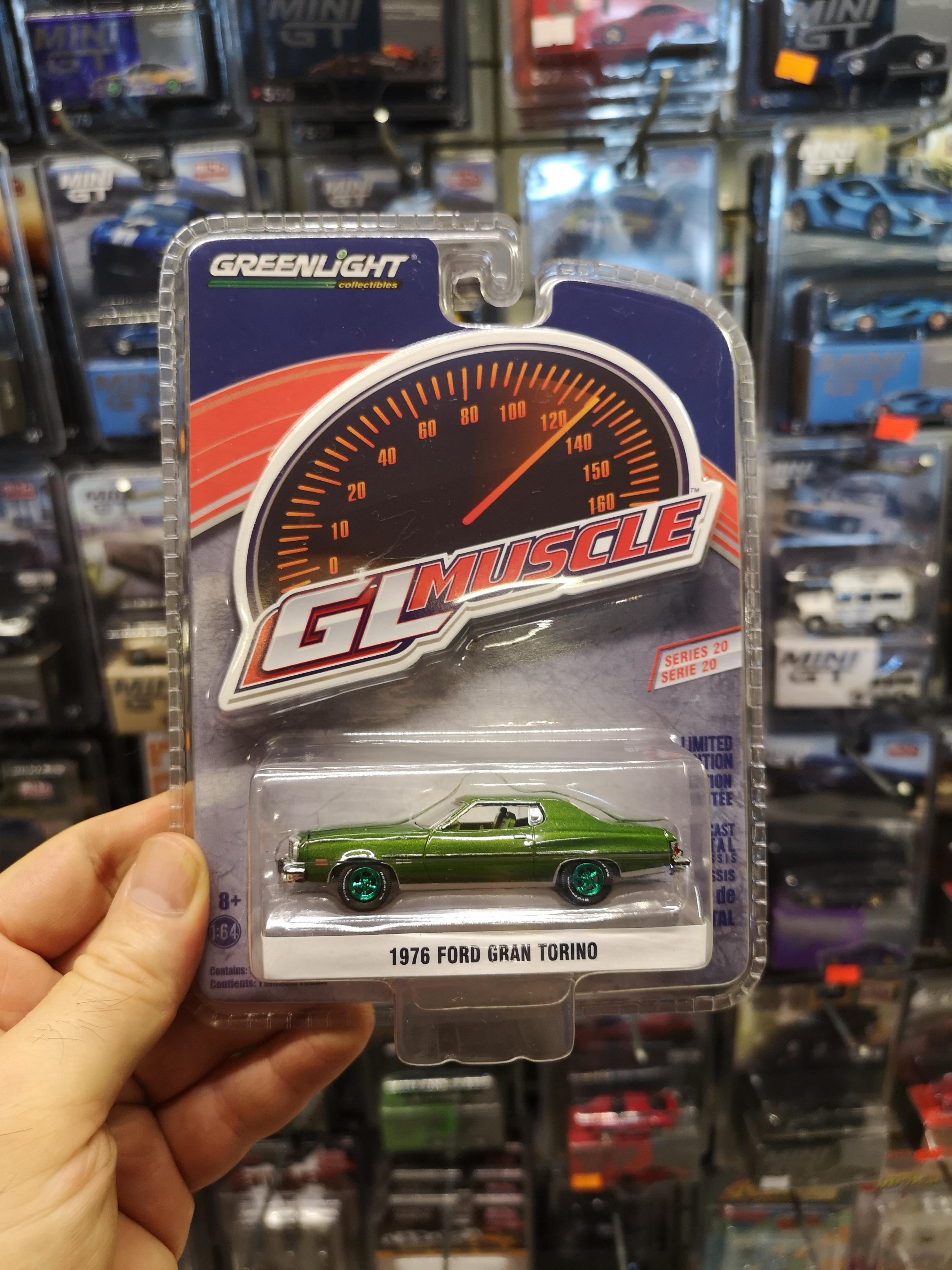 Greenlight 1:64 1976 Ford Gran Torino Chase
