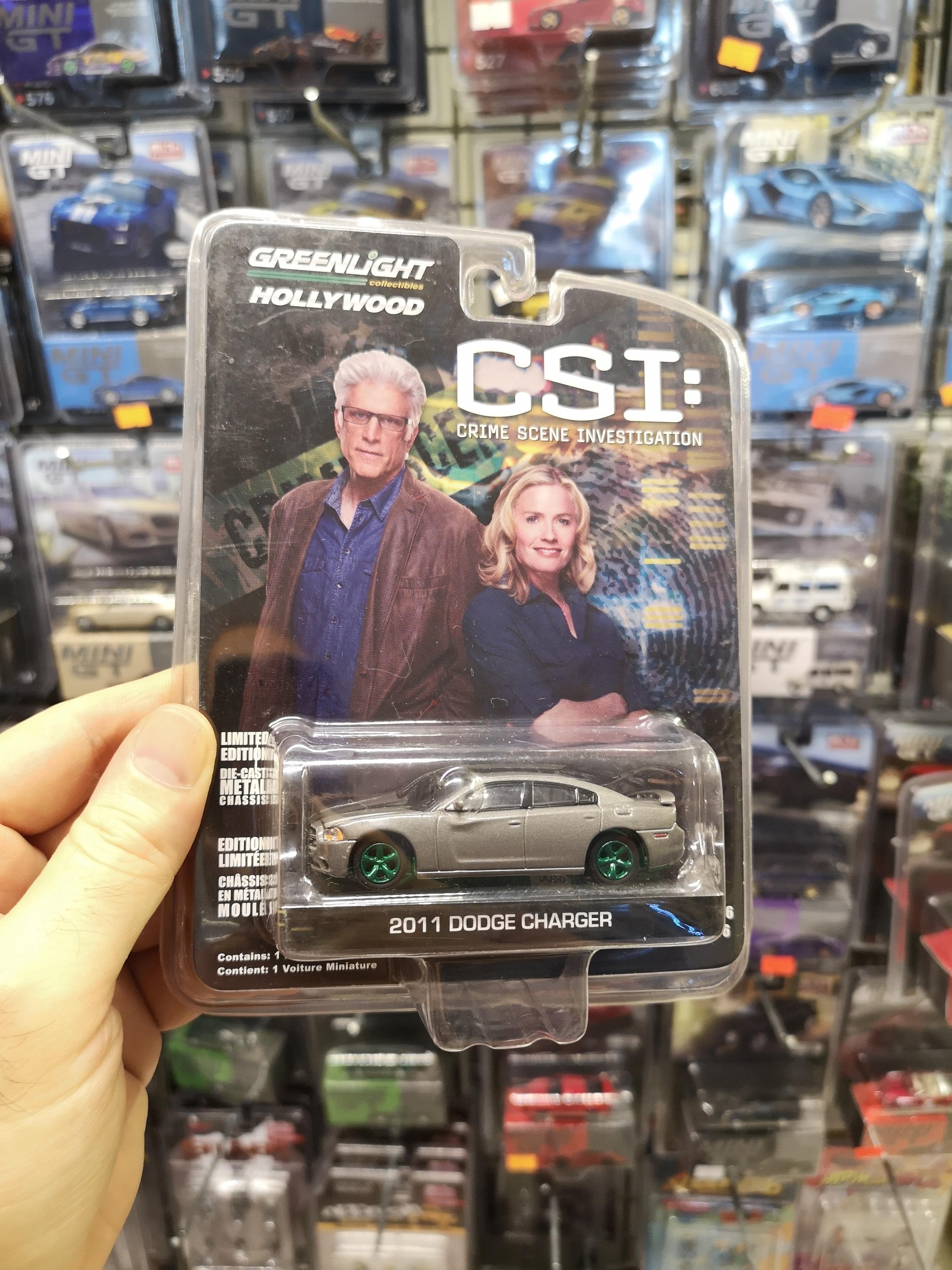 Greenlight 1:64 2011 Dodge Charger CSI Chase