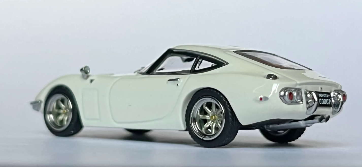 inno64-toyota-2000gt-mf10-