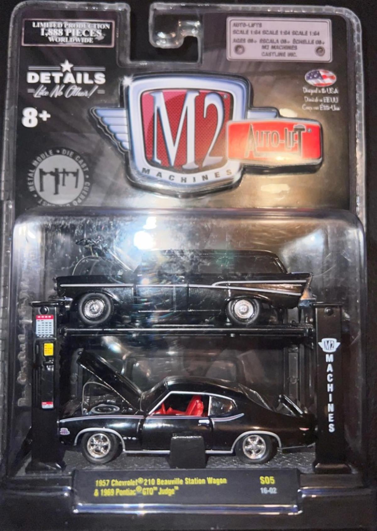 M2 Machines 1957 Chevrolet Beauville Station Wagon + 1969 Pontiac GTO Judge Lift Pack