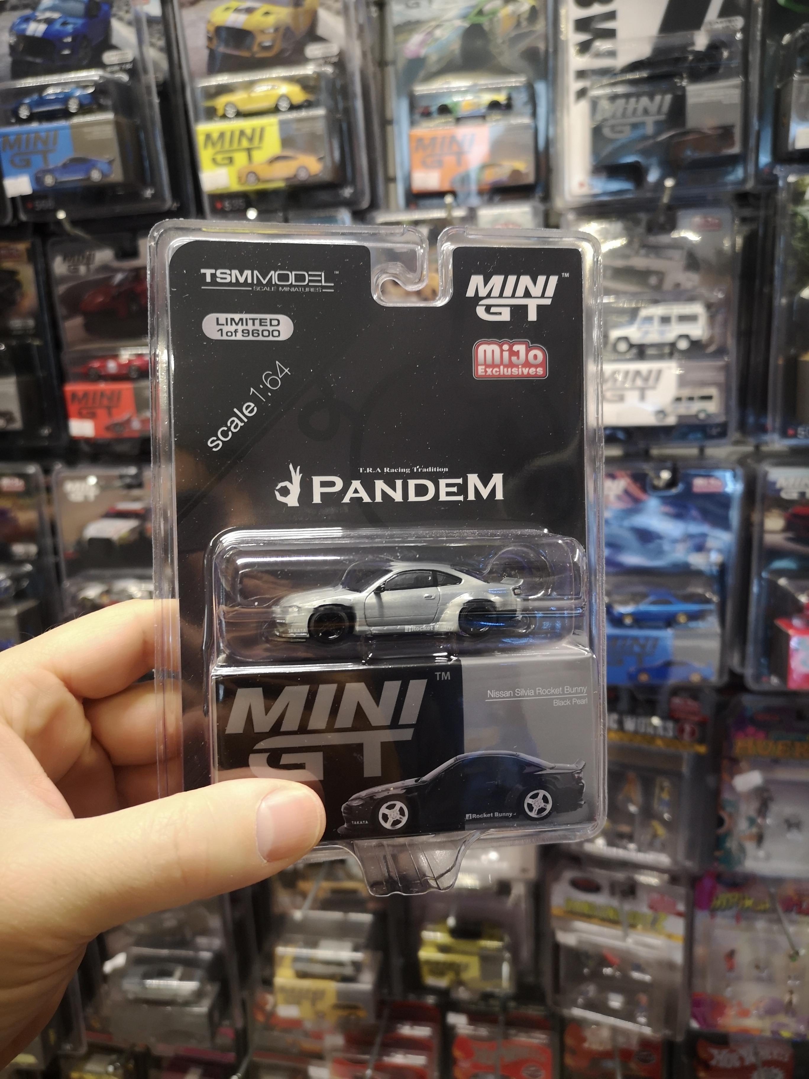 Mini GT Mijo Nissan Silvia S15 Rocket Bunny Black Pearl rhd Chase