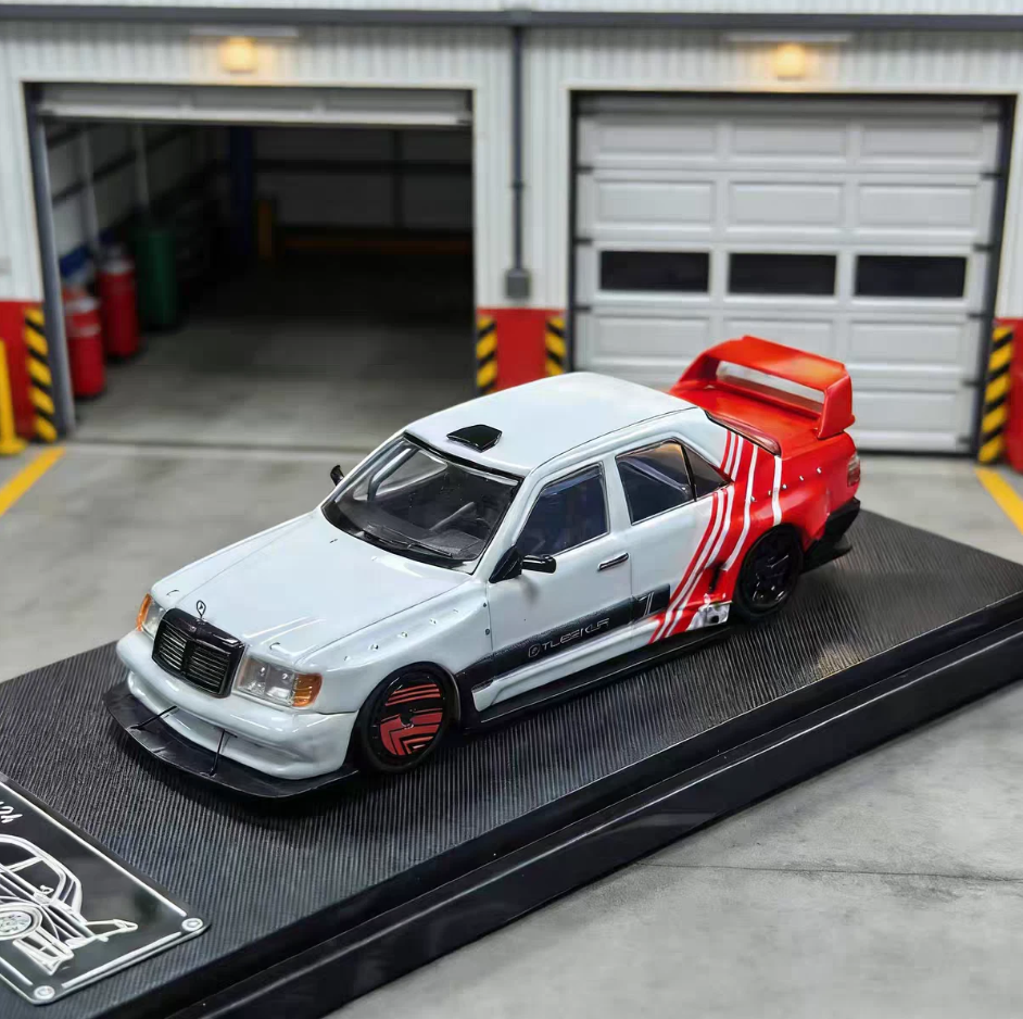 Rhino Model Mercedes Benz 190E w124 White Red Stripe