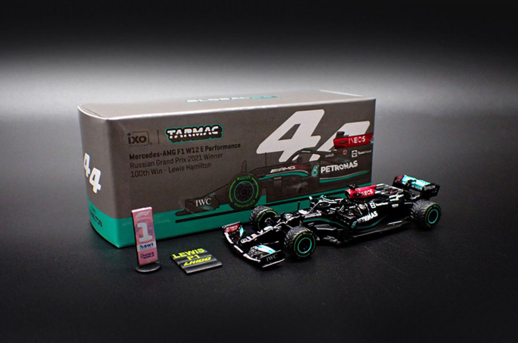 Tarmac Works Mercedes AMG F1 W12 Performance Russian Grand Prix 2021 Winner 100th Win Lewis Hemilton