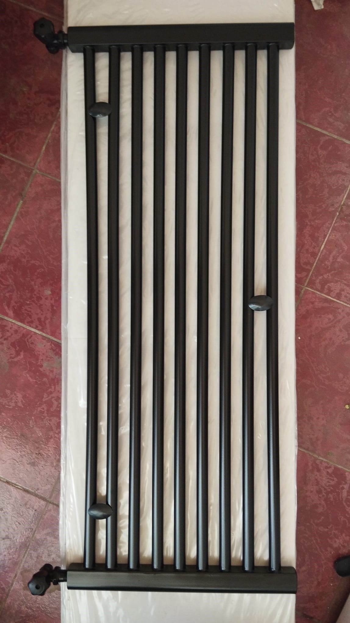 1000X400 (9) Borulu Siyah Havlu  Radyatör 