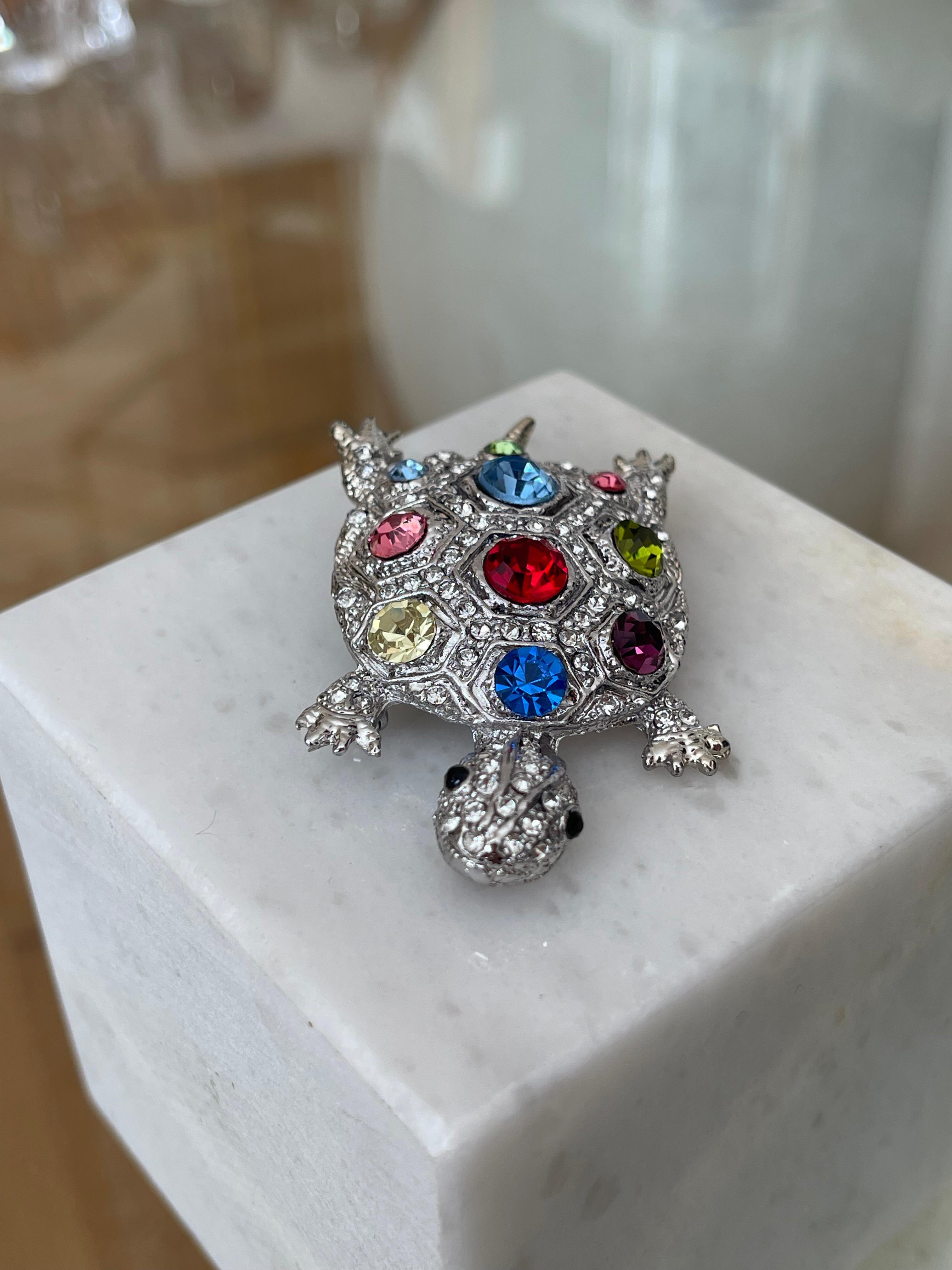 TAŞLI KAPLUMBAĞA BROŞ