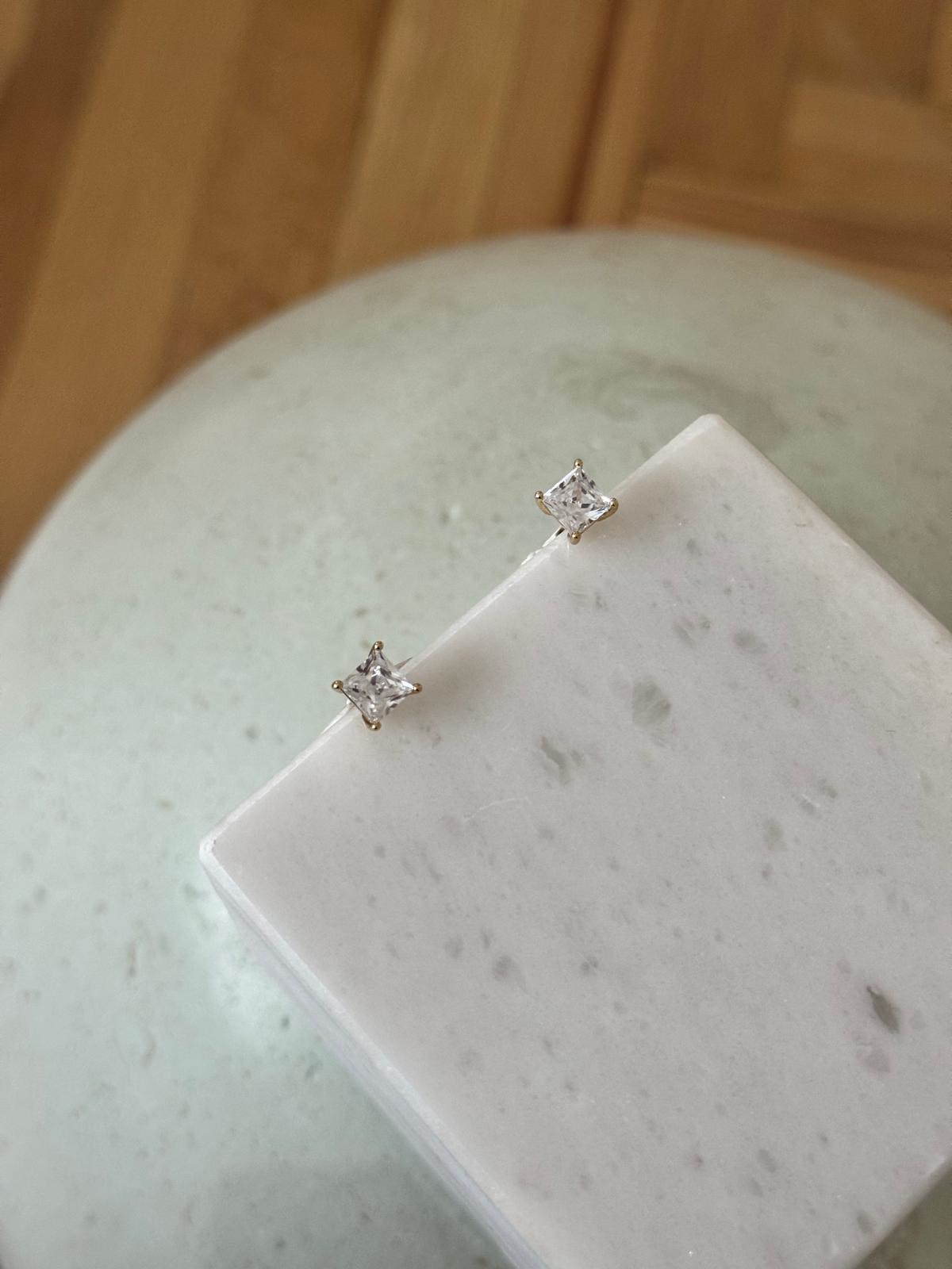 KARE TEK TAŞ KÜPE 3 MM