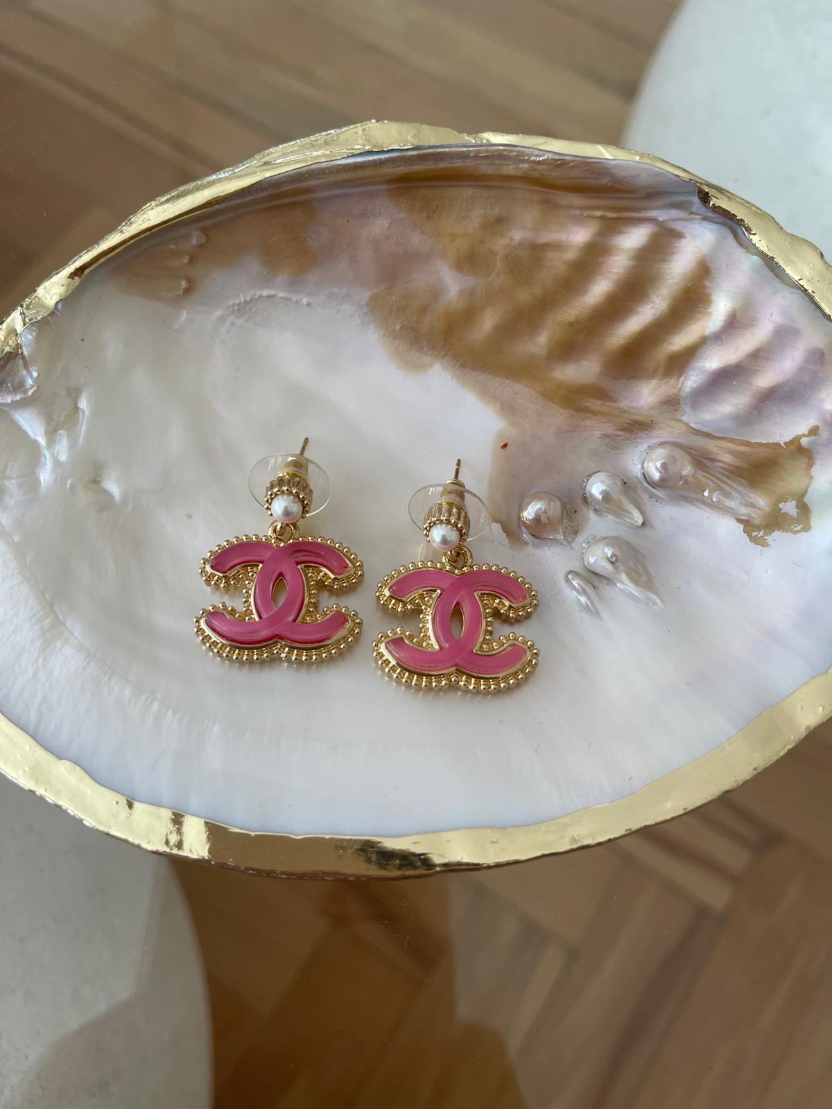 PEMBE CHANEL KÜPE