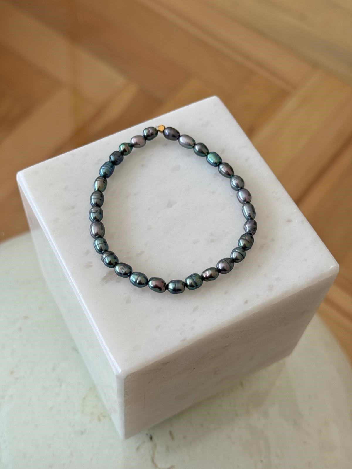 SİYAH ARPA İNCİ BİLEKLİK