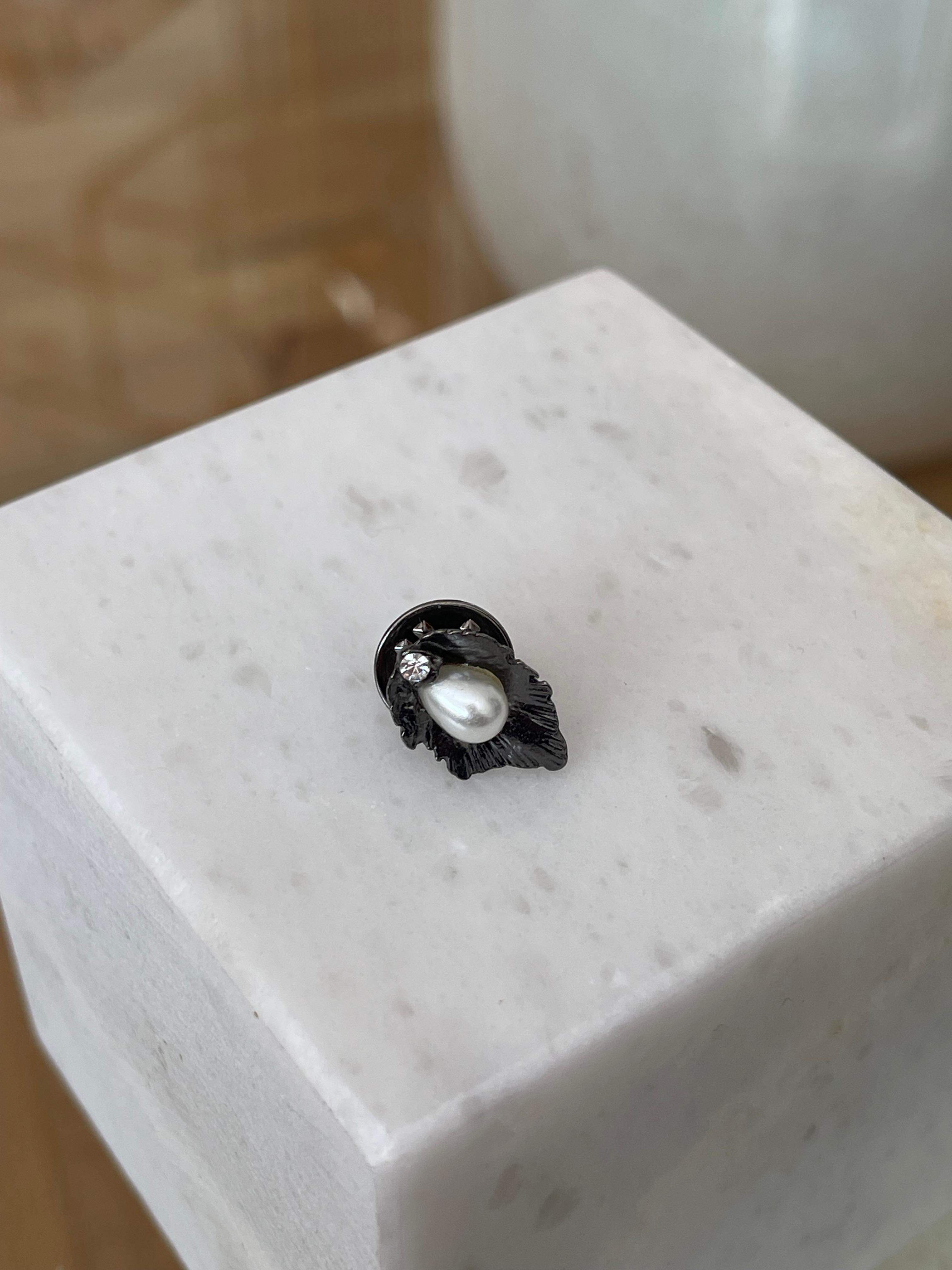 İSTİRİDYE KOL DÜĞMESİ