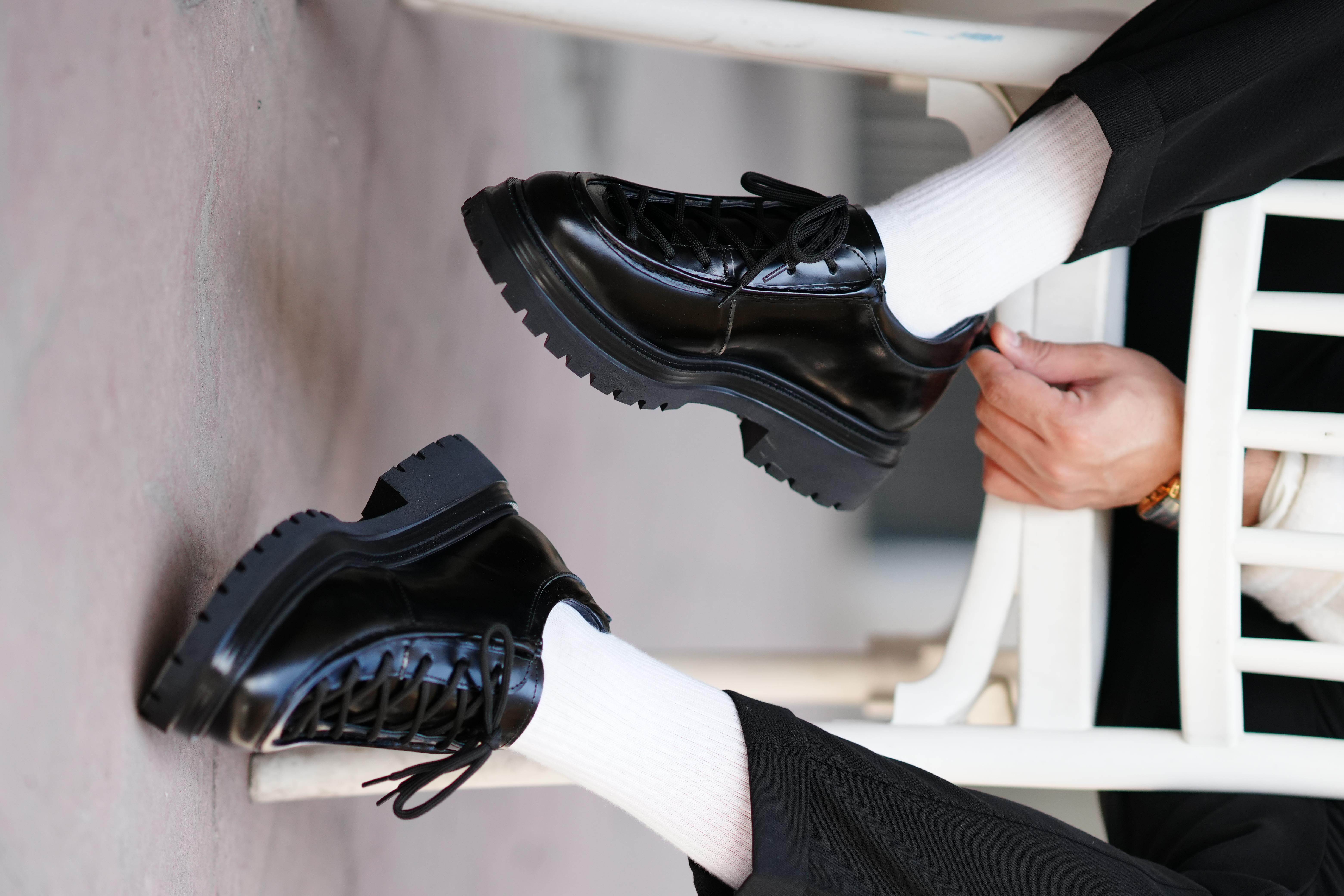 More Model Hakiki Deri El Yapımı Siyah Açma Casual Ayakkabı