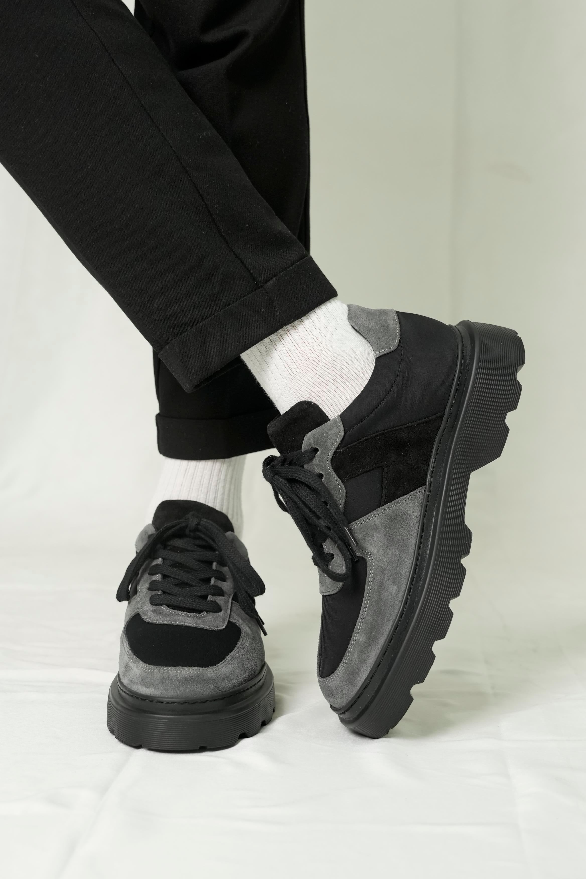 Victoria Model Hakiki Deri El Yapımı Gri Süet Sneaker Ayakkabı