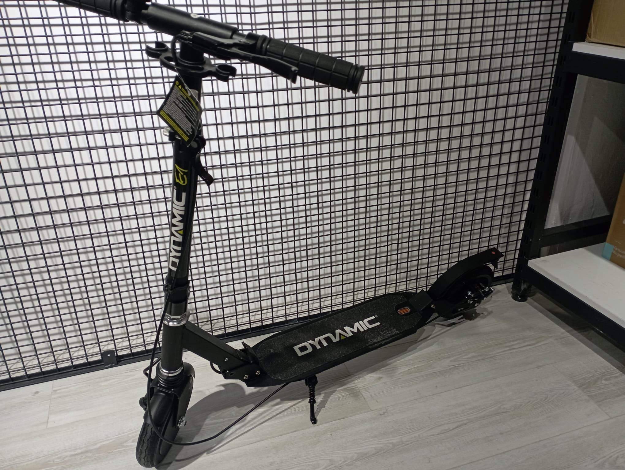 Dynamic E1 Escooter Elektrikli Scooter (Teşhir&Outlet)