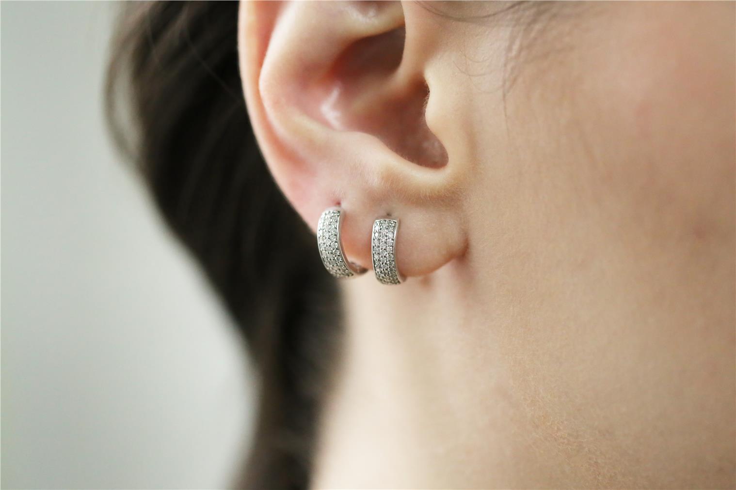 0,30 Karat Pırlanta Küpe