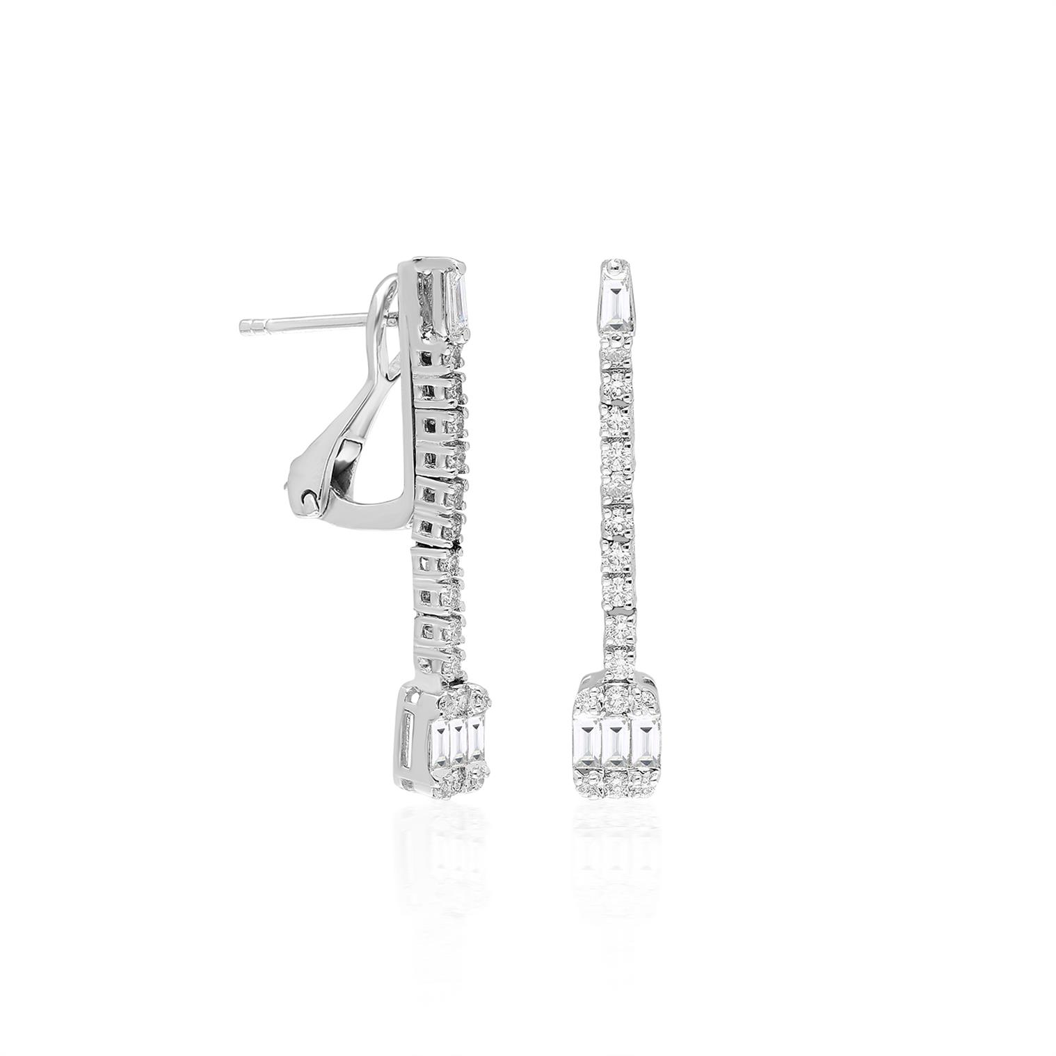 0,54 Karat Baget Pırlanta Küpe