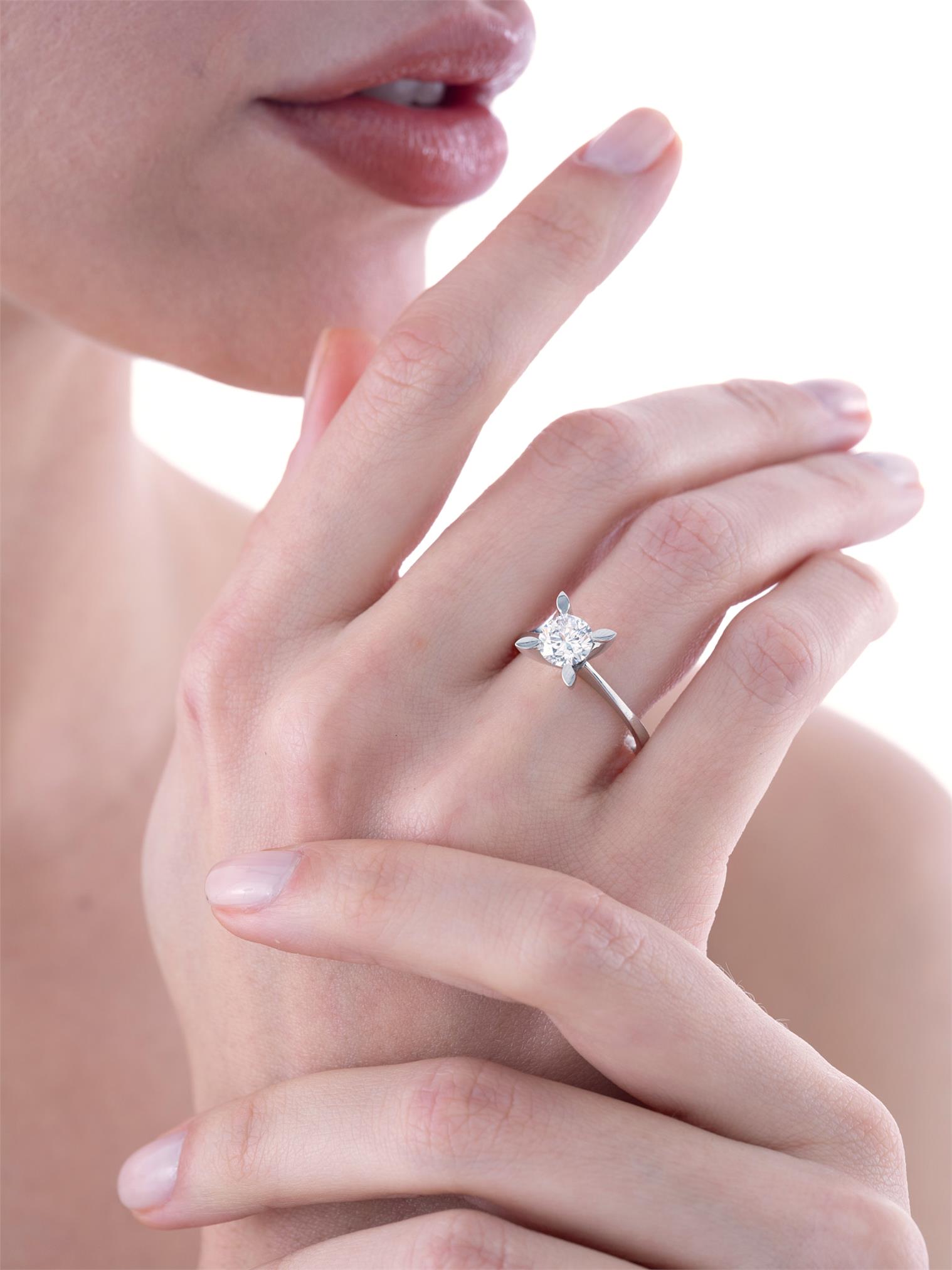 1,00 Karat Tektaş Pırlanta Yüzük