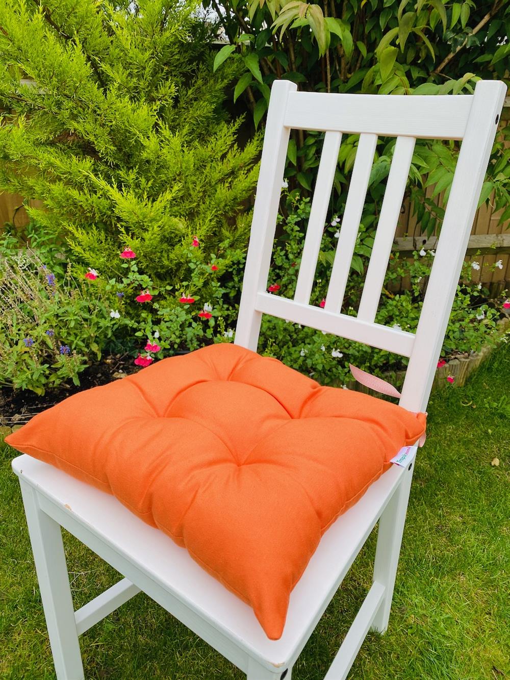 Turuncu Renk Pamuklu Kumaş Pofidik Kare Dekoratif Sandalye Minderi 35x35 cm