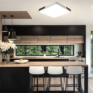 KUMANDALI LED AYDINLATMA BEYAZ-SİYAH ŞERİTLİ KARE TAVAN LAMBASI, PLAFONYER