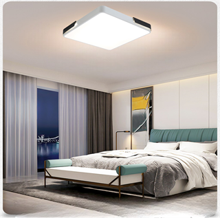 KUMANDALI LED AYDINLATMA BEYAZ-SİYAH ŞERİTLİ KARE TAVAN LAMBASI, PLAFONYER