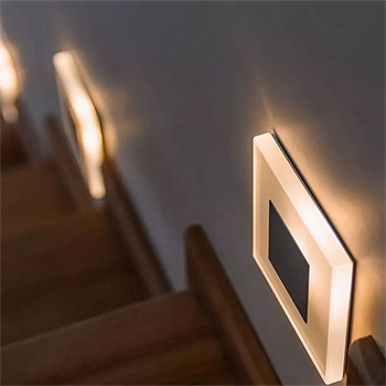 KARE MERDİVEN,KORİDOR,ANTRE AYDINLATMASI,APLİK,LAMBA,AKRİLİK GÖVDE8X8CM