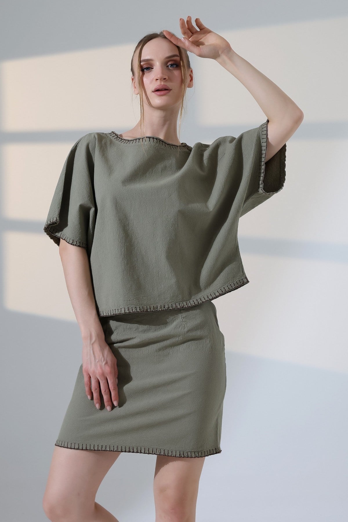 Nakışlı Oversize Bluz