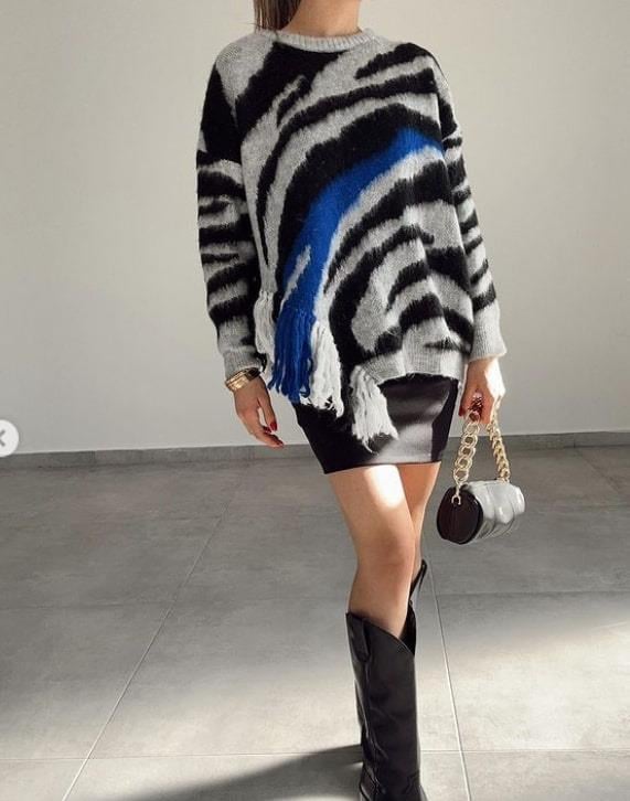 Zebra Pattern Tasseled Knitwear Sweater