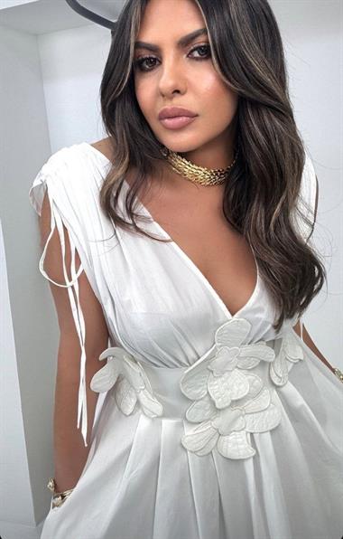 3 Boyutlu Çiçekli Tam Boy Elbise