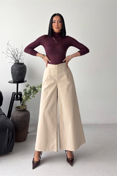Arkası Lastikli Bol Paça Kot Pantolon 7120
