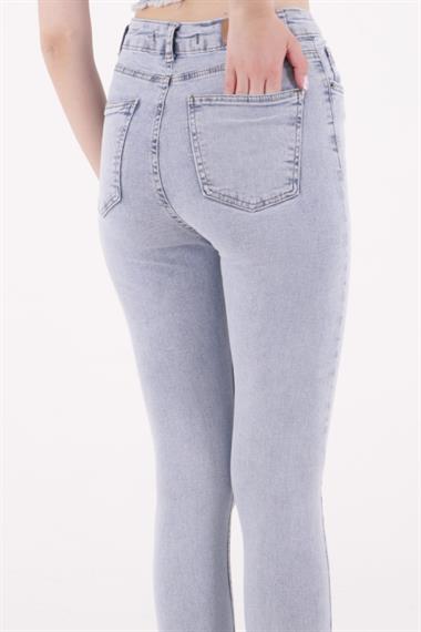 Asimetrik Paçalı Kot Pantolon