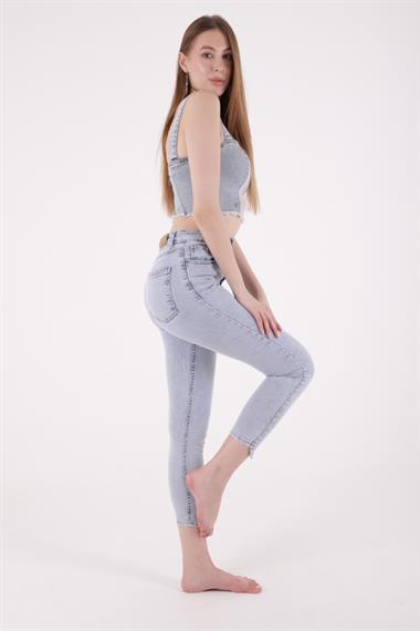 Asimetrik Paçalı Kot Pantolon