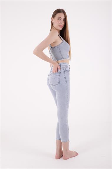 Asimetrik Paçalı Kot Pantolon