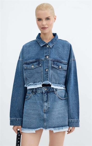 Astar Detaylı Kot Ceket