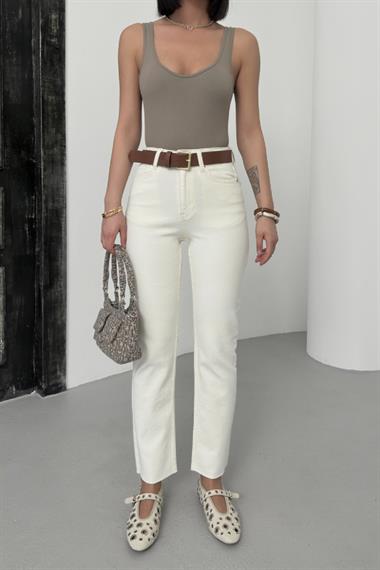 Dikişsiz Paça Mom Fit Kot Pantolon