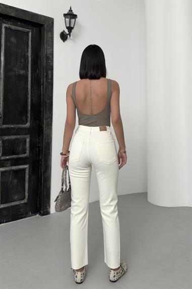 Dikişsiz Paça Mom Fit Kot Pantolon