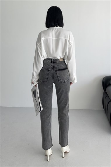 Dikişsiz Paça Mom Fit Kot Pantolon 764