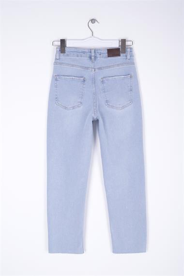 Dikişsiz Paça Yüksek Bel Mom Fit Kot Pantolon