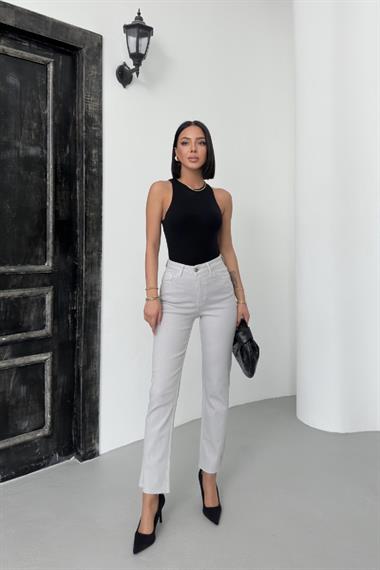 Dikişsiz Paça Mom Fit Kot Pantolon