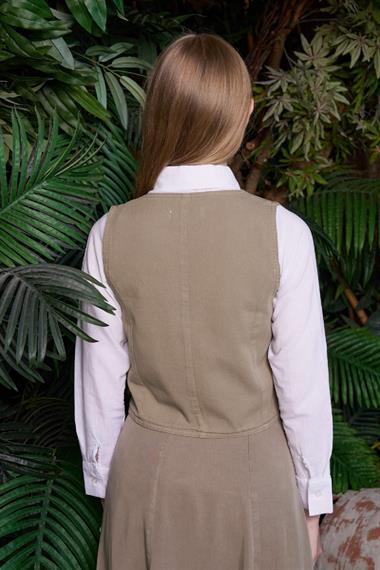 Düğmeli Keten Yelek